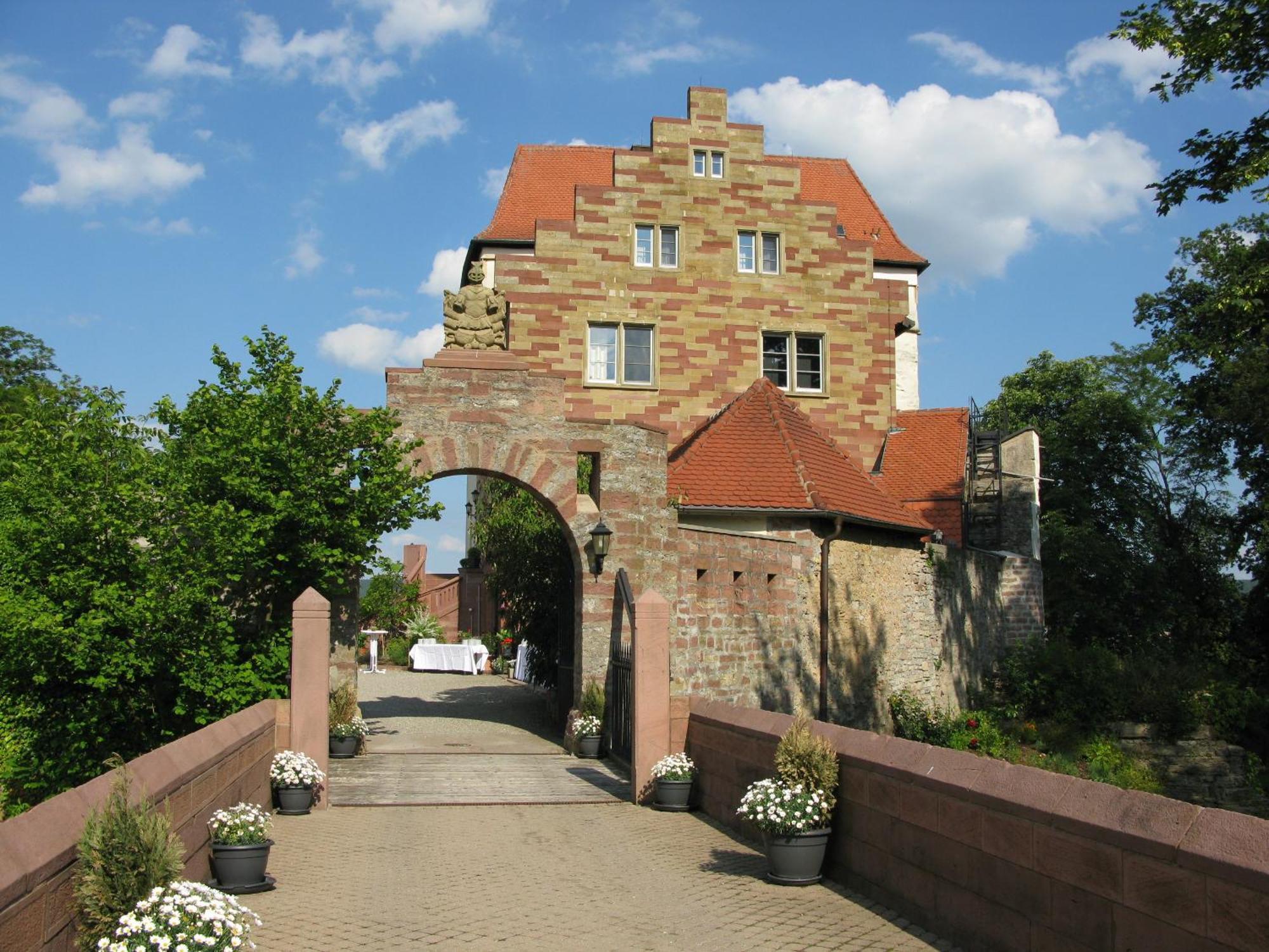 Eventlocation & Hotel Schloss Neuburg Obrigheim 외부 사진